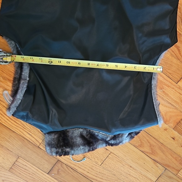 LADIES Reversible Vest - Picture 7 of 8